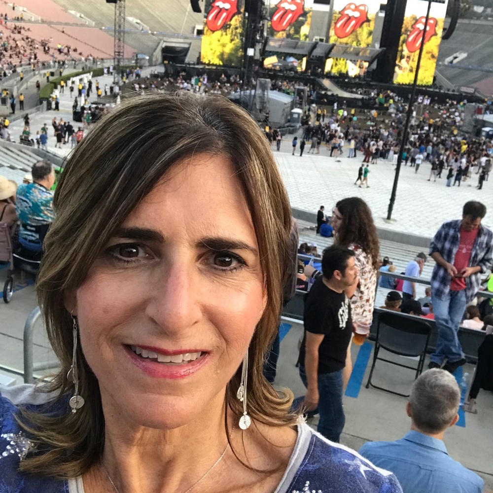 Meet your Posher, Leslie